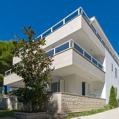 Promenade Zlatni Rat Apartman *